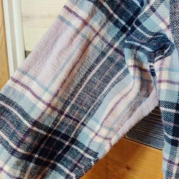 American Eagle Boyfriend Fit Flannel XS - Picture 4 of 5
